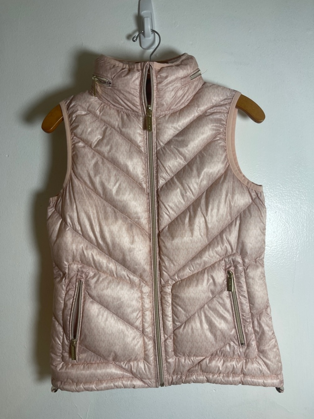 Michael Kors  Women’s Blush Quilted Puffer Vest with MK Logo Size: XS